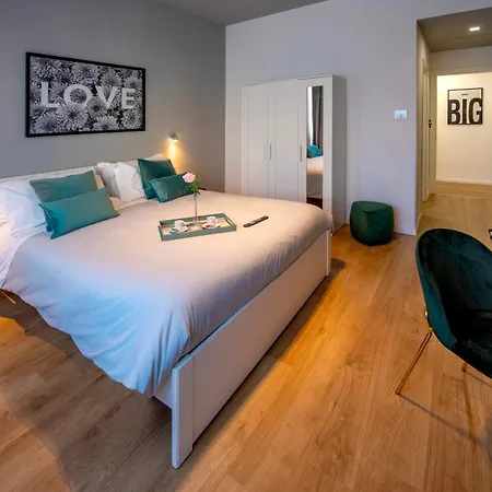 בית הארחה Vb Luxury 4*
