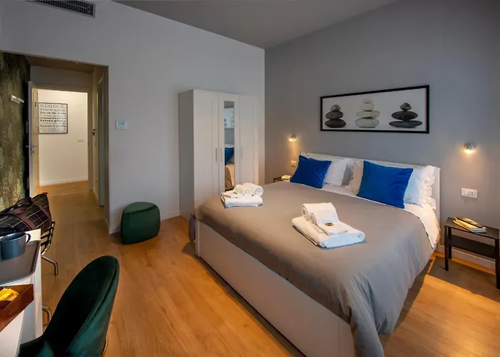 Vb Luxury Pensión 4*